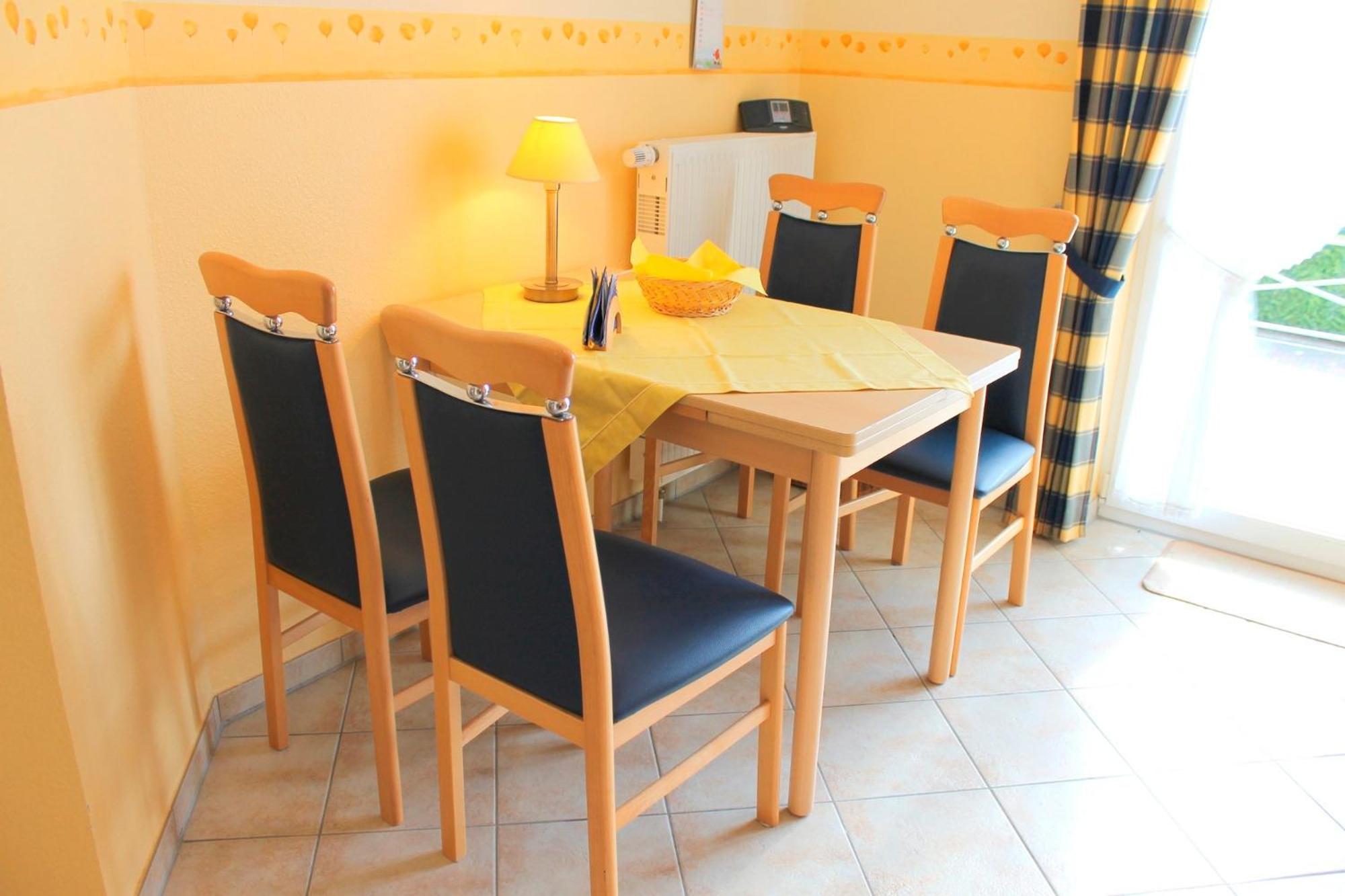 Residenz Am Kurpark - Whg 12 - Familienfreundliche Wohnung, Strandnah Und Zentral Gelegen, Wlan Groemitz Exterior photo